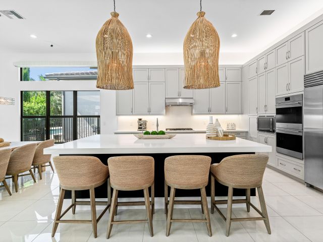 Продажа дома по адресу 9594 Vescovato Way - фото 6809015