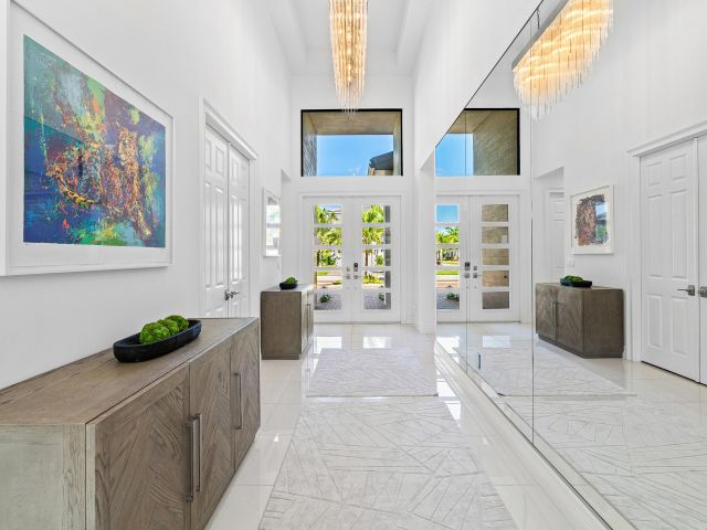 Продажа дома по адресу 9594 Vescovato Way - фото 6809018