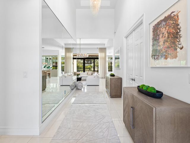 Продажа дома по адресу 9594 Vescovato Way - фото 6809019