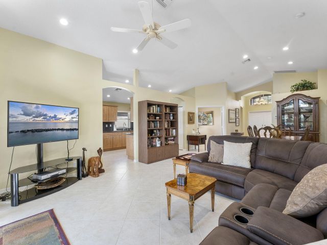 Продажа дома по адресу 7220 Via Verona - фото 6803445