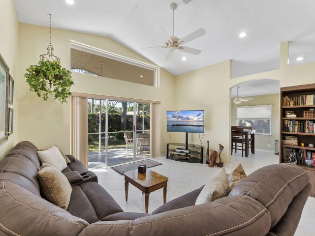 Продажа дома по адресу 7220 Via Verona - фото 6803446