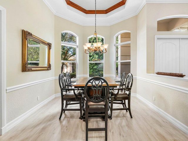 Продажа дома по адресу 2560 Whispering Oaks Lane - фото 6816631