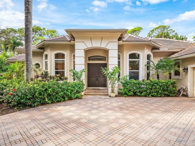 Продажа дома по адресу 2560 Whispering Oaks Lane - фото 6816639