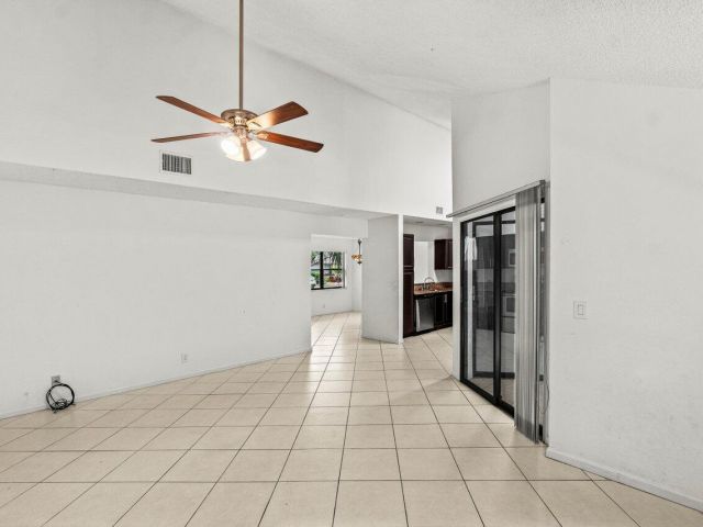 Дом в аренду по адресу 9308 Ketay Circle - фото 6787307