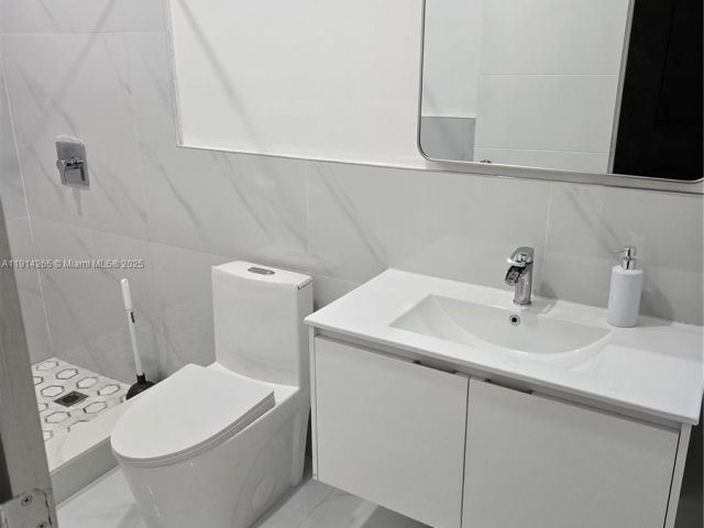 Дом в аренду по адресу 1420 NW 116th St - фото 7427667