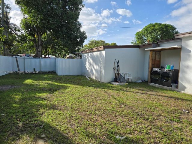 Дом в аренду по адресу 1420 NW 116th St - фото 7427674