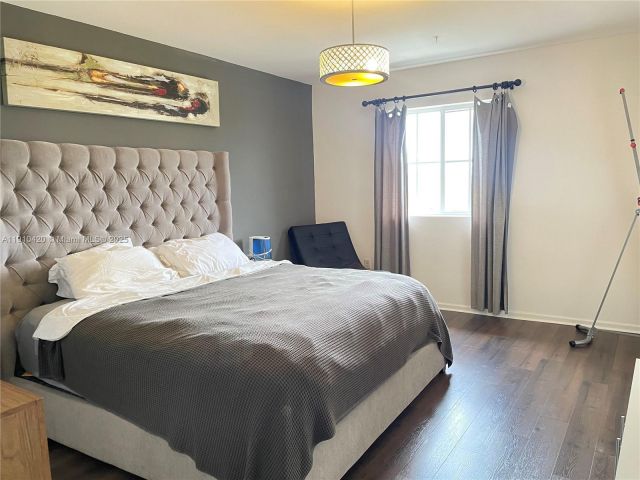 Дом в аренду по адресу 27563 SW 139th Psge #A - фото 7483520