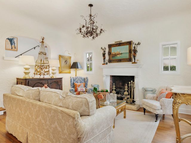 Продажа дома по адресу 710 Flamingo Drive - фото 6808218