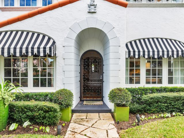 Продажа дома по адресу 710 Flamingo Drive - фото 6808220