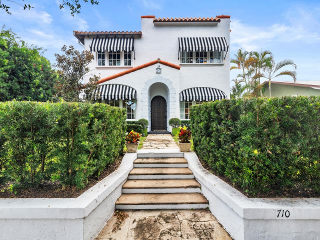 Продажа дома по адресу 710 Flamingo Drive - фото 6808225