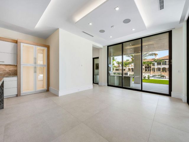 Продажа дома по адресу 191 W Coconut Palm Road - фото 6854379