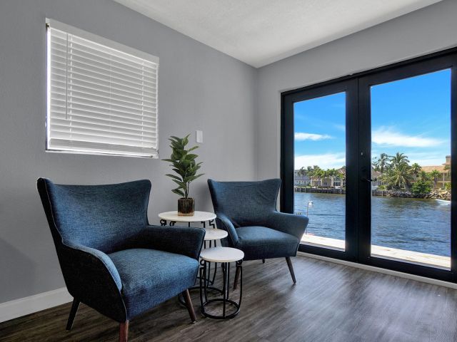 Дом в аренду по адресу 1901 N Riverside Drive Apt 1 - фото 6831515