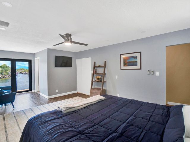 Дом в аренду по адресу 1901 N Riverside Drive Apt 1 - фото 6831516