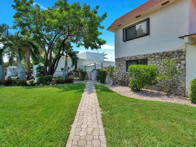 Дом в аренду по адресу 1901 N Riverside Drive Apt 1 - фото 6831522