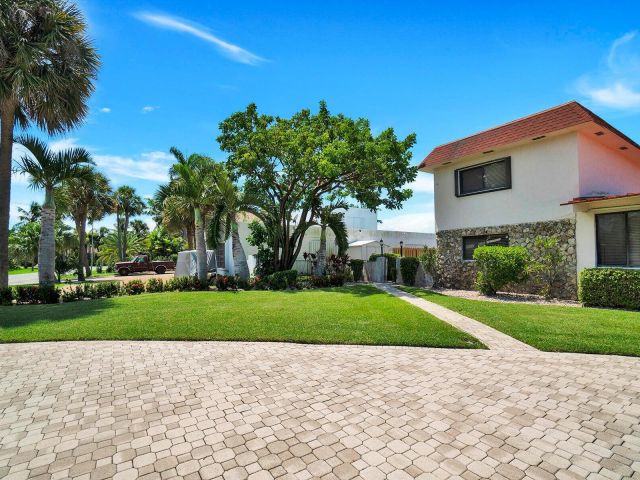 Дом в аренду по адресу 1901 N Riverside Drive Apt 1 - фото 6831523