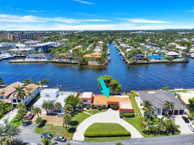 Дом в аренду по адресу 1901 N Riverside Drive Apt 1 - фото 6831529