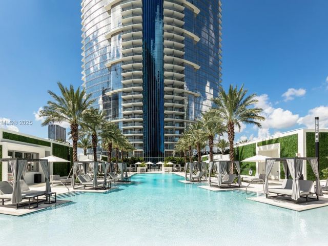 Продажа квартиры #1811 - фото 6789090