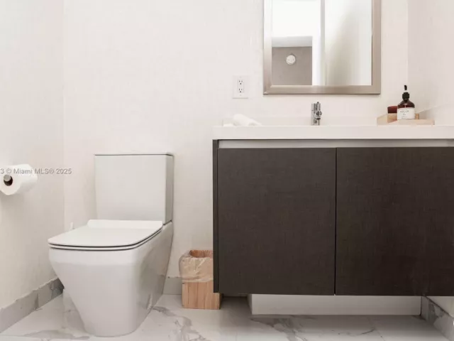 Продажа квартиры #1811 - фото 6789077