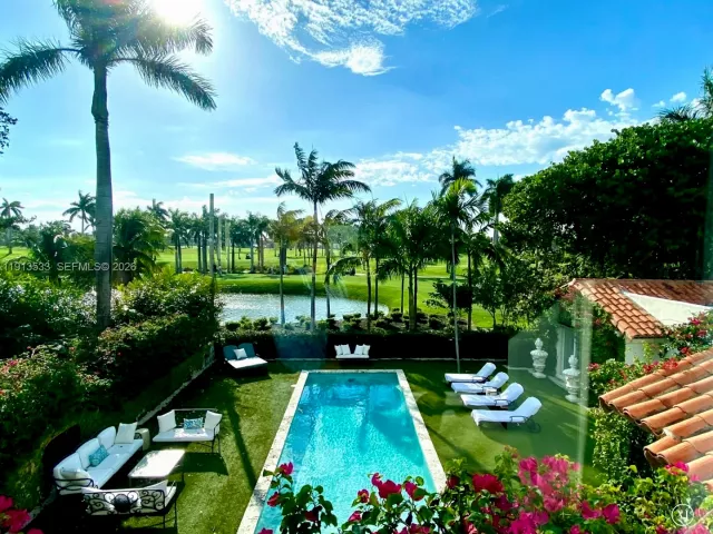 Дом в аренду по адресу 5800 La Gorce Dr NA - фото 6793387