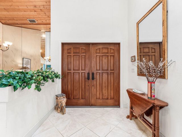 Продажа дома по адресу 4299 NW 26th Avenue - фото 6833179