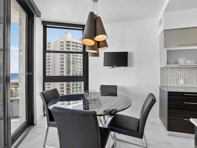 Продажа квартиры #1704 - фото 6788414