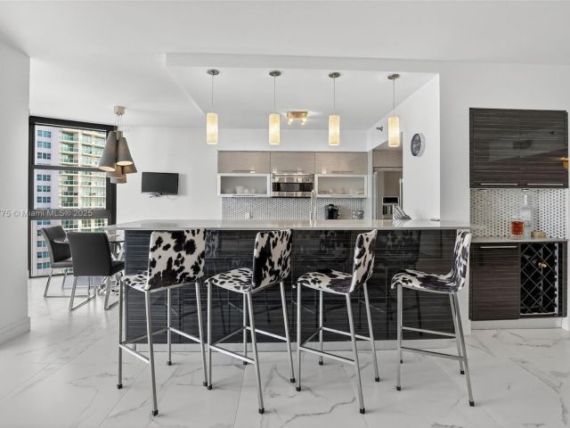 Продажа квартиры #1704 - фото 6788421