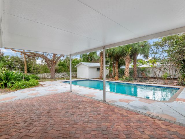 Дом в аренду по адресу 236 Ashworth Street - фото 6788735