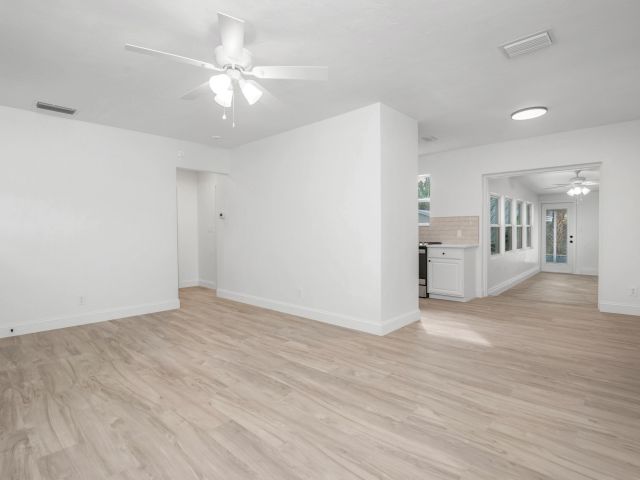 Дом в аренду по адресу 236 Ashworth Street - фото 6788736