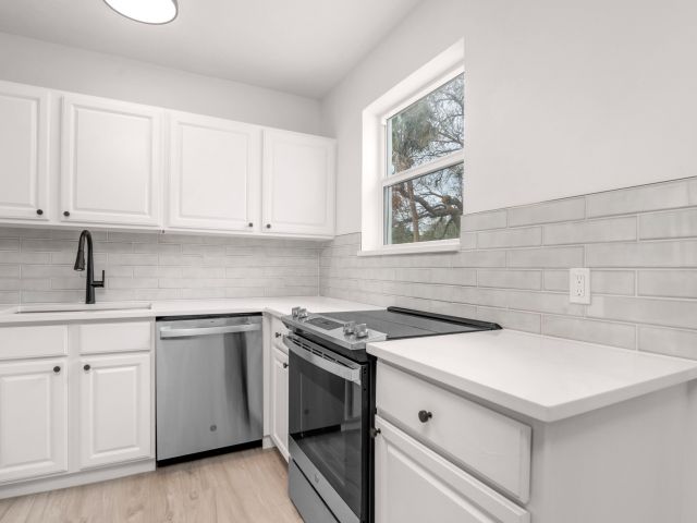 Дом в аренду по адресу 236 Ashworth Street - фото 6788741