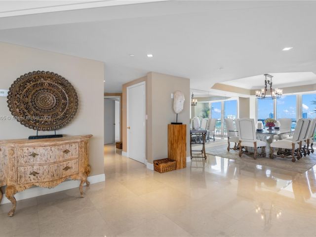 Продажа квартиры #1605 - фото 6789119