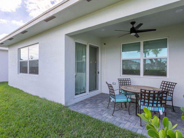 Продажа дома по адресу 13404 Brotherhood Way - фото 6826988