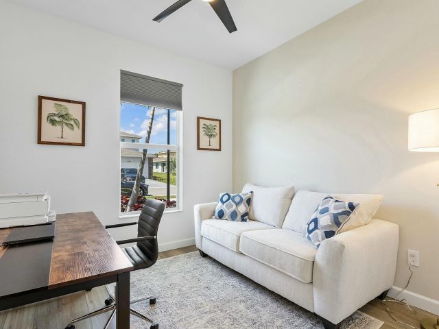 Продажа дома по адресу 13404 Brotherhood Way - фото 6826989