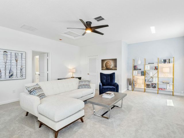 Продажа дома по адресу 13404 Brotherhood Way - фото 6826997