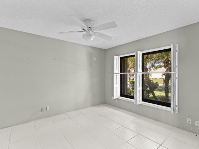 Продажа дома по адресу 7974 Cloverfield Circle - фото 6814350