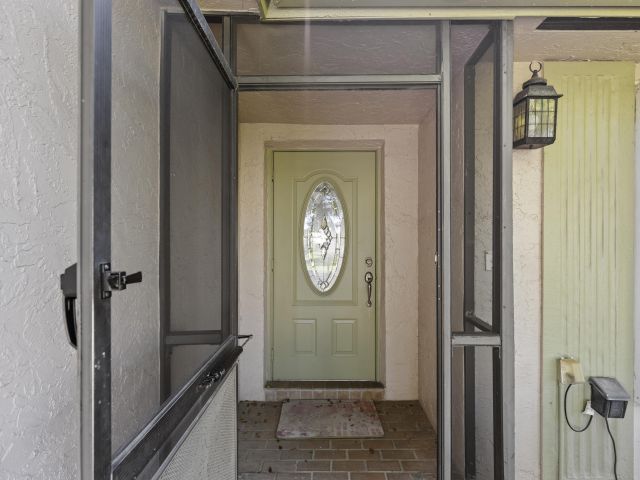 Продажа дома по адресу 7974 Cloverfield Circle - фото 6814353