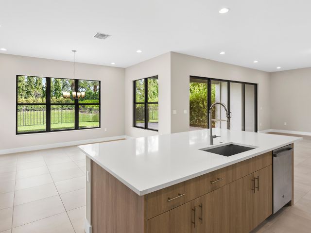 Продажа дома по адресу 20318 Castle Stuart Ave - фото 6809129