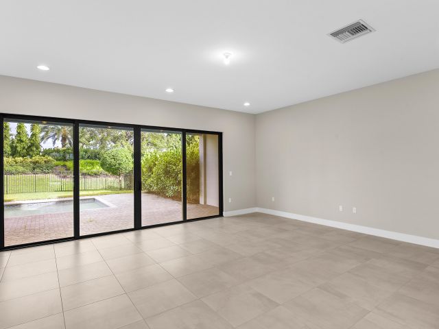 Продажа дома по адресу 20318 Castle Stuart Ave - фото 6809132