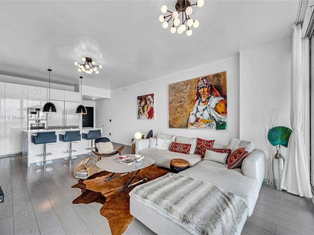 Продажа квартиры #1906 - фото 6796449