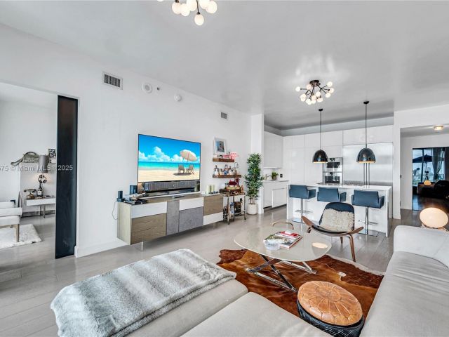 Продажа квартиры #1906 - фото 6796450