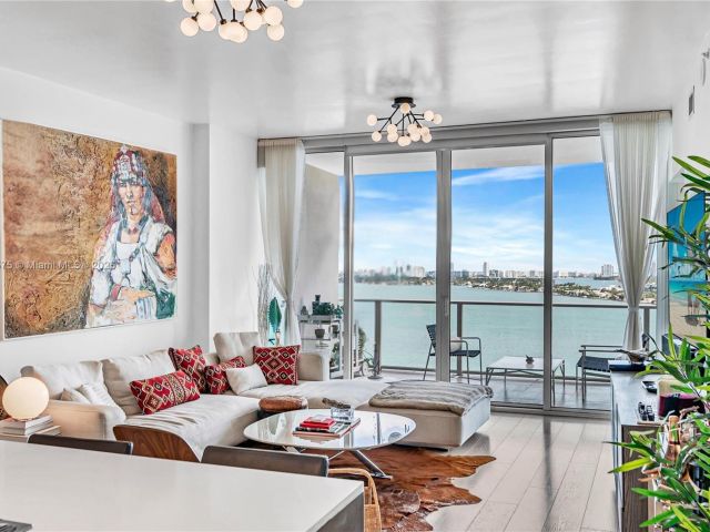 Продажа квартиры #1906 - фото 6796464