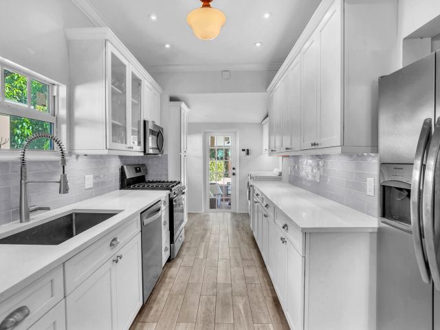 Продажа дома по адресу 529 34th Street - фото 6808479