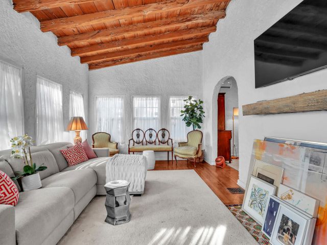 Продажа дома по адресу 529 34th Street - фото 6808485