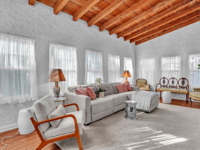 Продажа дома по адресу 529 34th Street - фото 6808491