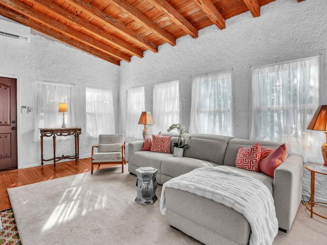 Продажа дома по адресу 529 34th Street - фото 6808492