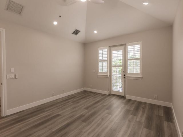 Дом в аренду по адресу 312 W Mallory Circle - фото 6798639