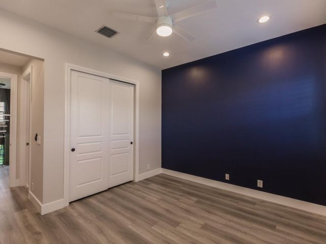 Дом в аренду по адресу 312 W Mallory Circle - фото 6798641