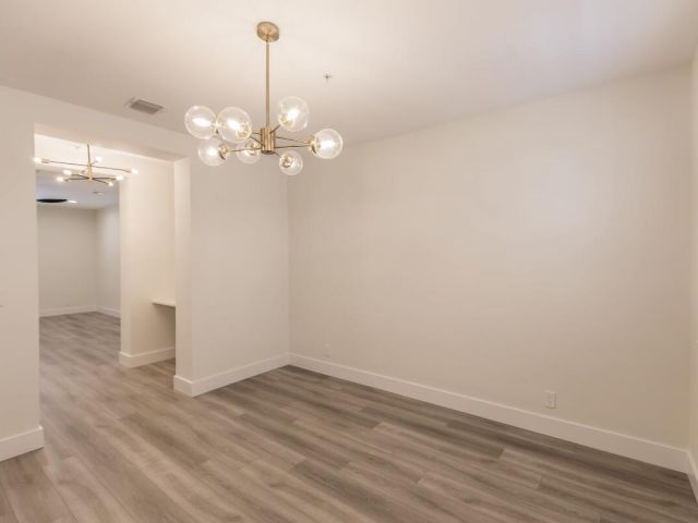 Дом в аренду по адресу 312 W Mallory Circle - фото 6798642