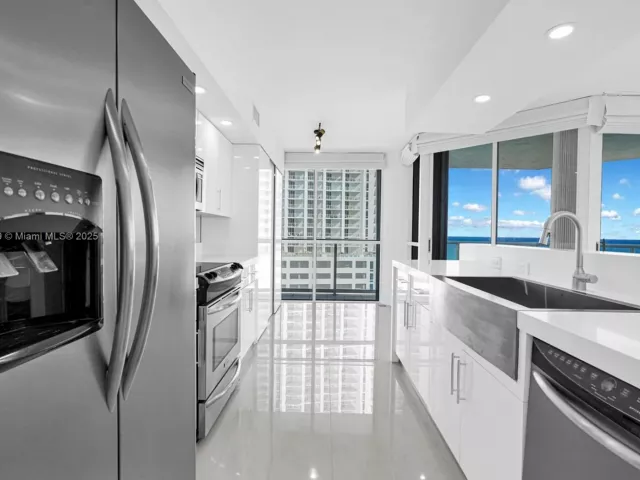 Продажа квартиры #1236 - фото 6812572