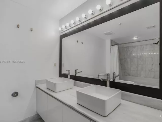 Продажа квартиры #1103 - фото 6791278