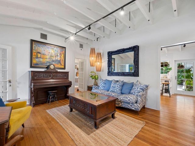 Дом в аренду по адресу 302 NW 16th Street - фото 6798627